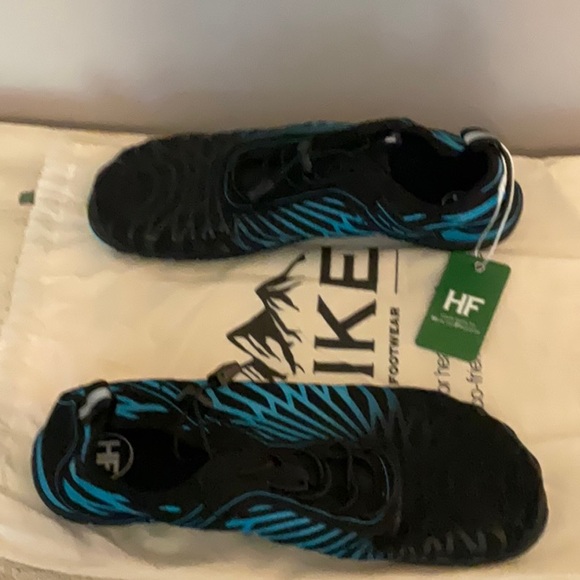 Black and Blue Athletic Shoes with Textured Footbed main image 5